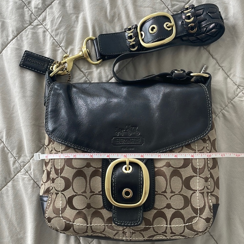 Pre loved Coach Heritage Signature shoulder bag